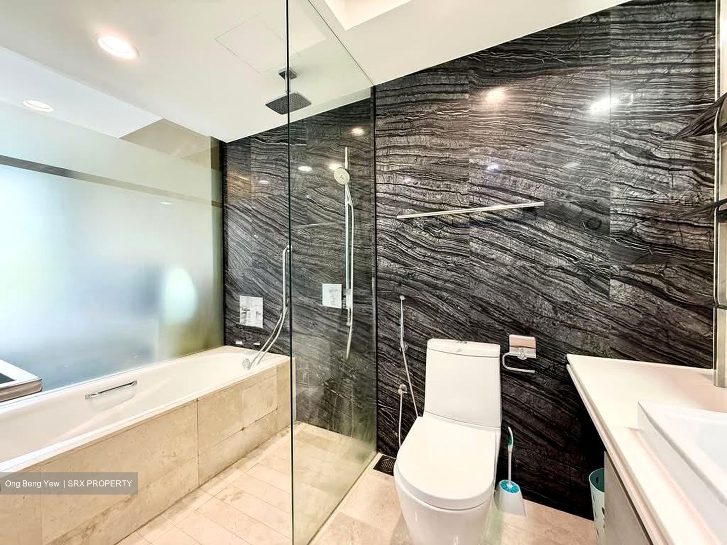 The Shore Residences (D15), Condominium #585080361
